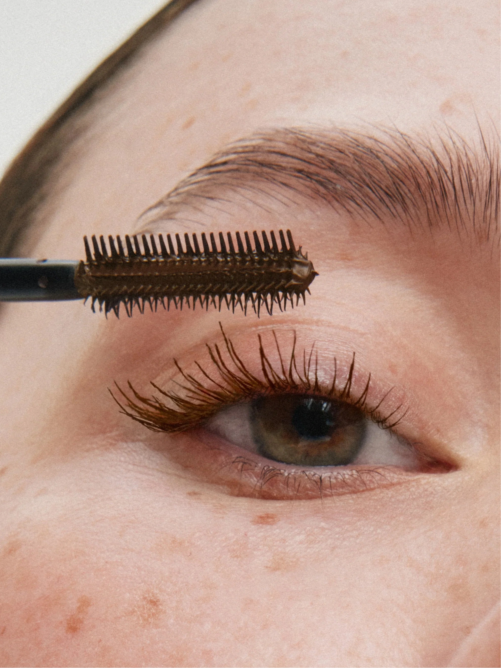 ILIA BEAUTY Limitless Lash Mascara Before Dawn Look