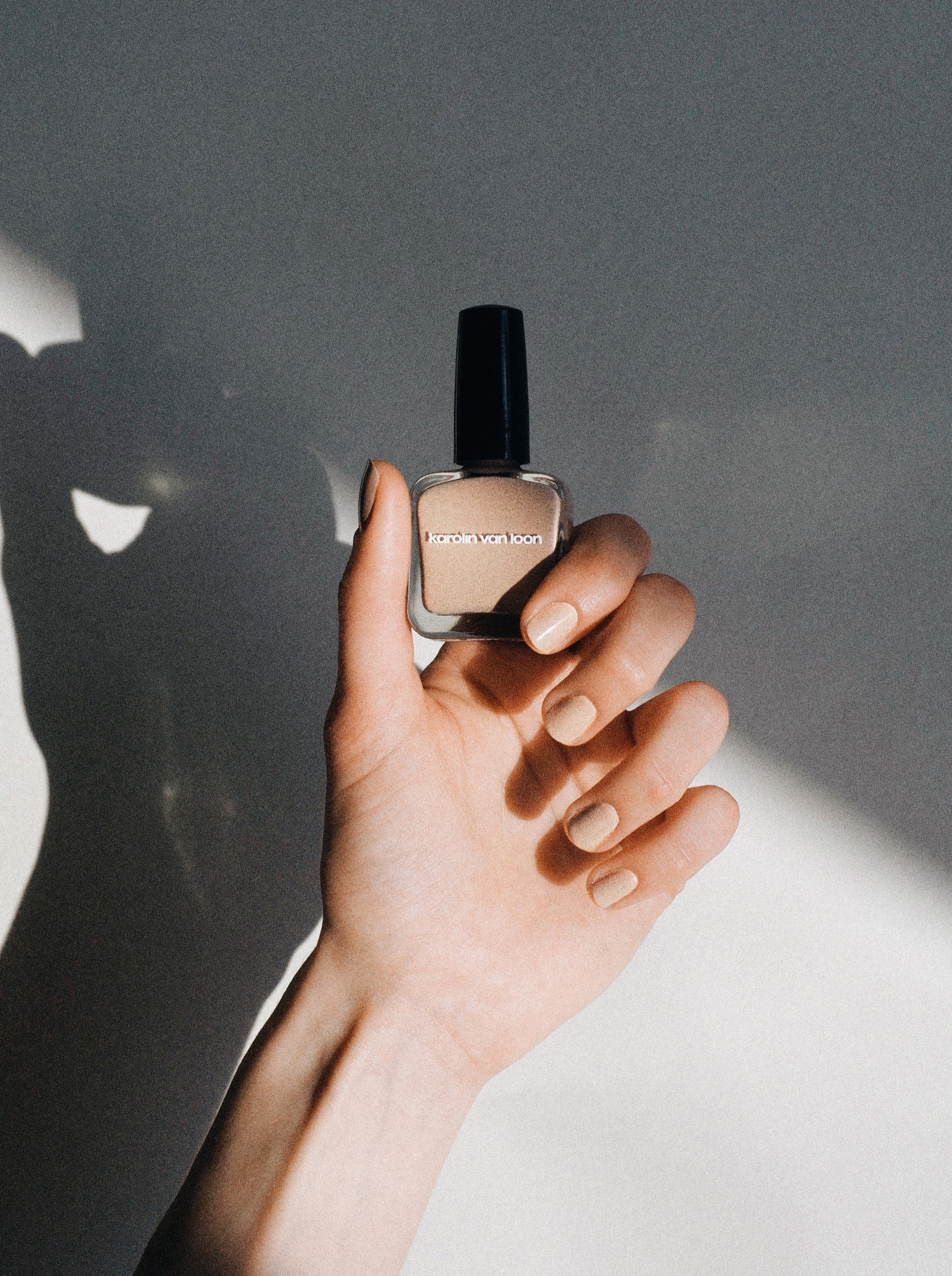 Karolin Van Loon Pampas Beige Nailpolish