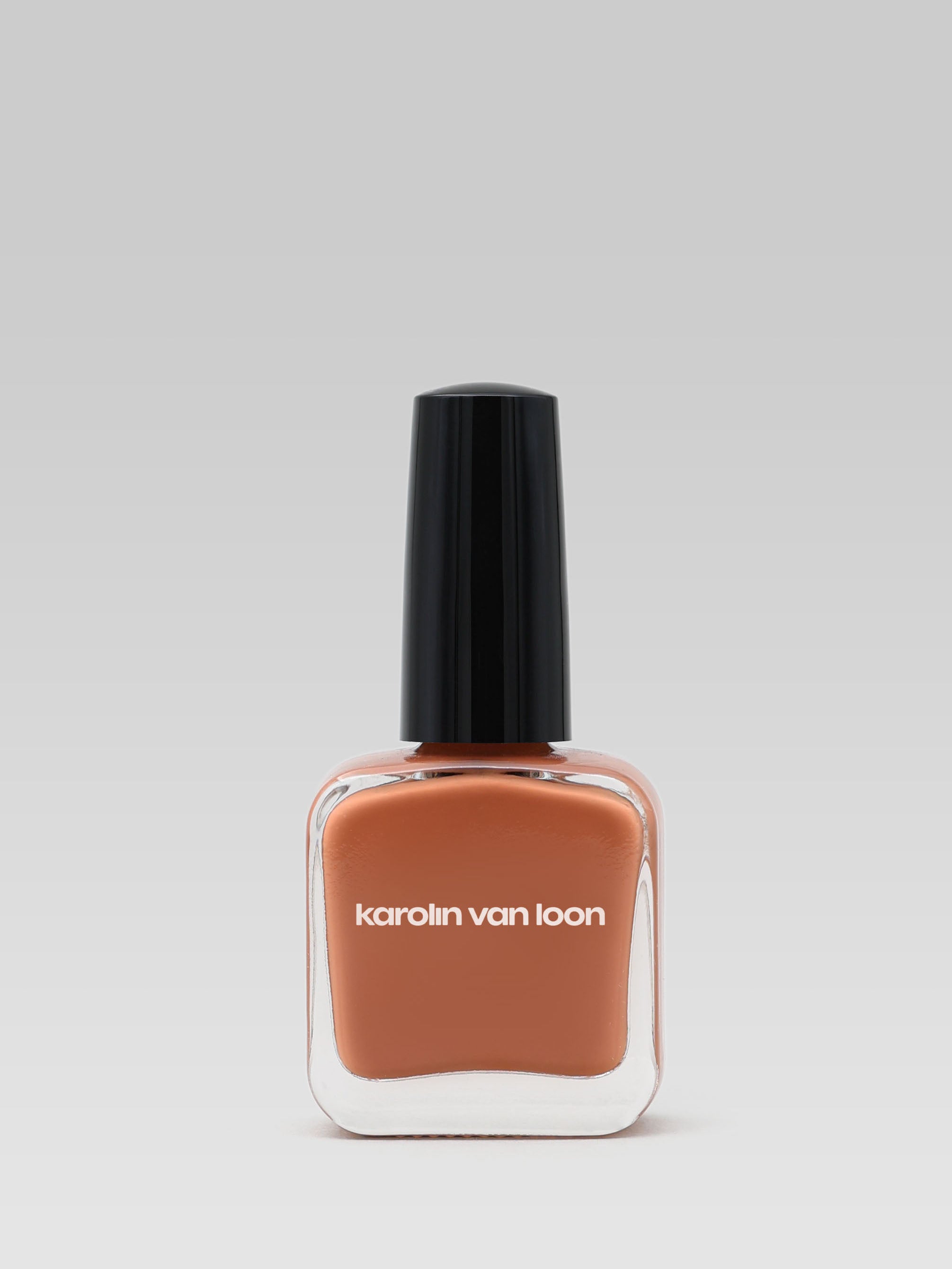 Karolin van Loon Cinia Orange Nailpolish