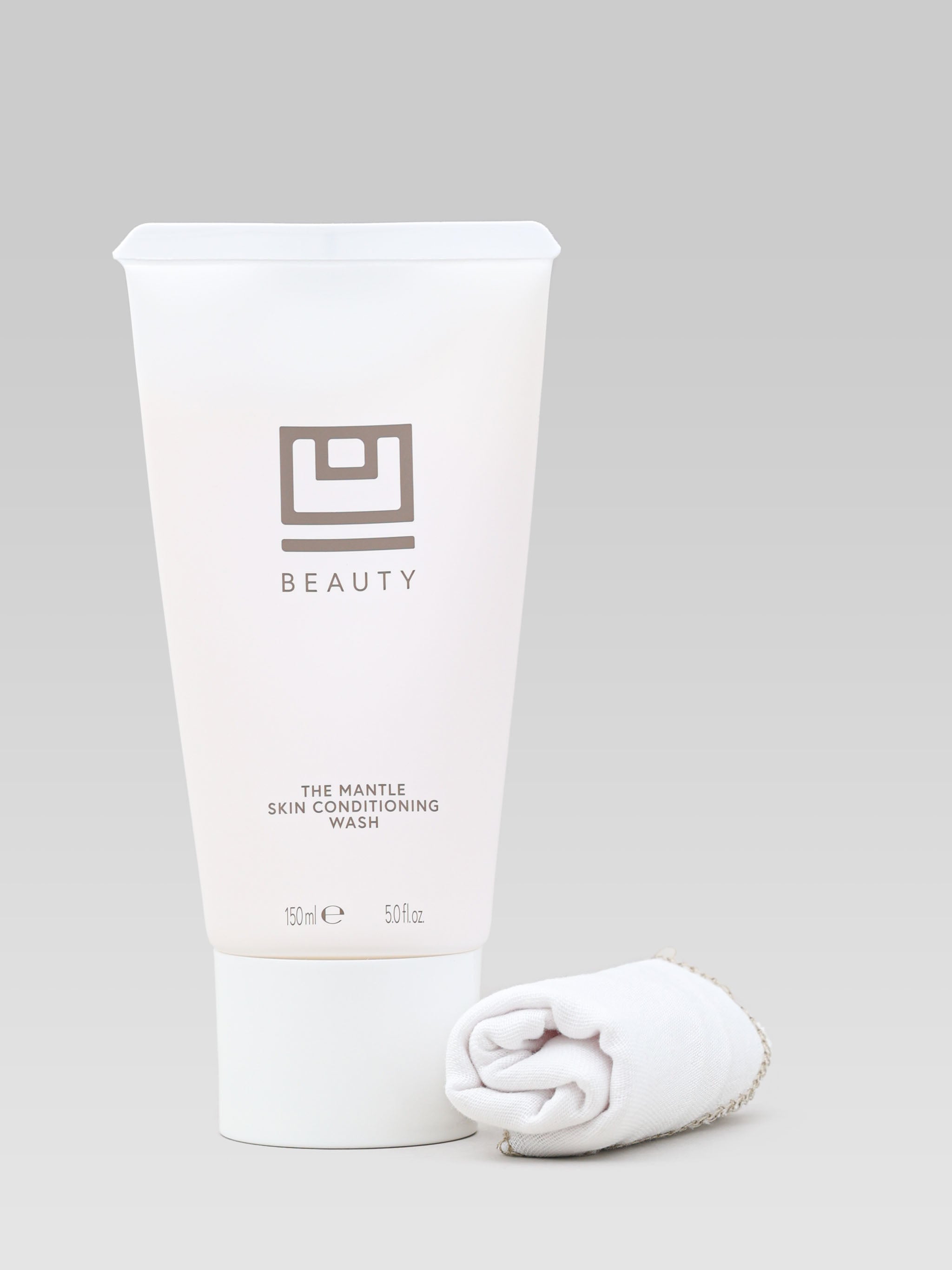 U BEAUTY The Mantle Skin Conditioning Wash product shot
